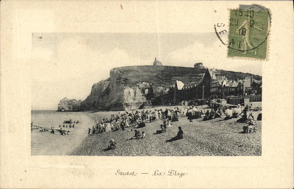 Etretat — A Praia — Livraria Médérinal - Frente