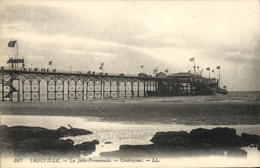 Trouville — Die Jetty-Promenade — Rücklicht — LL — n°307 - Vorderseite