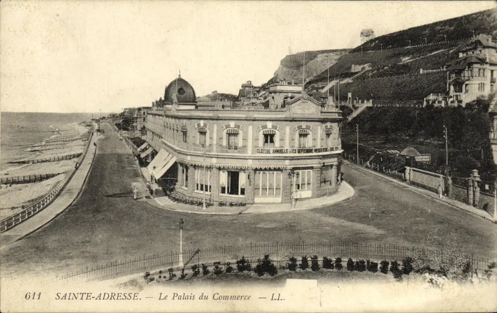 Sainte-Adresse — O Palácio do Comércio — LL. — N° 611 - Frente
