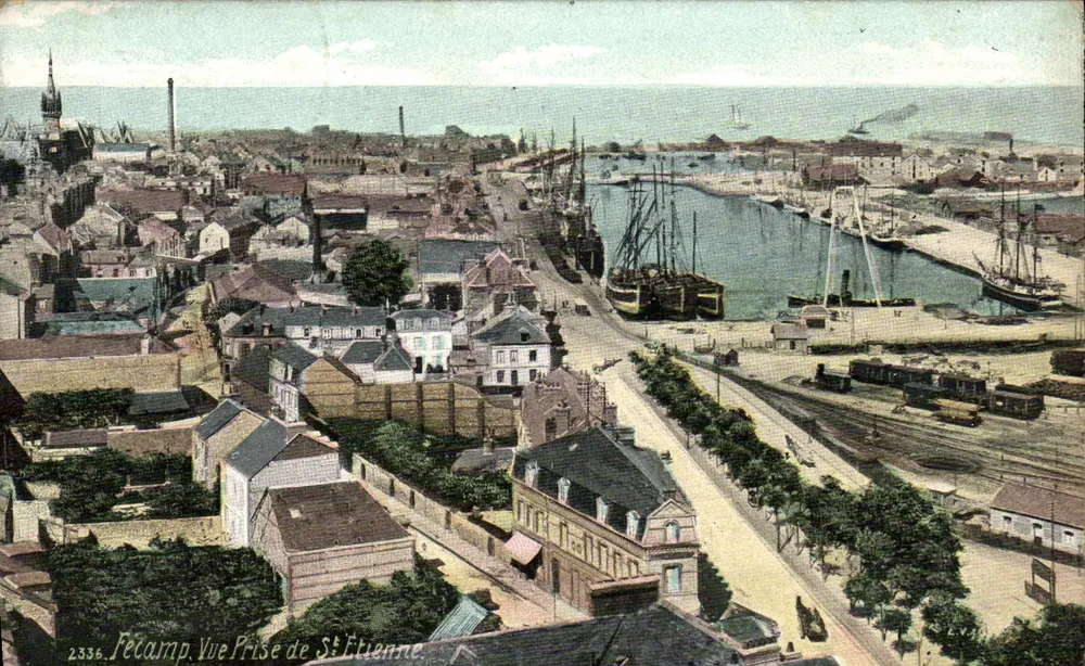 Fécamp. Vista tirada de São Etienne — editor anônimo, n° 2336 - Frente