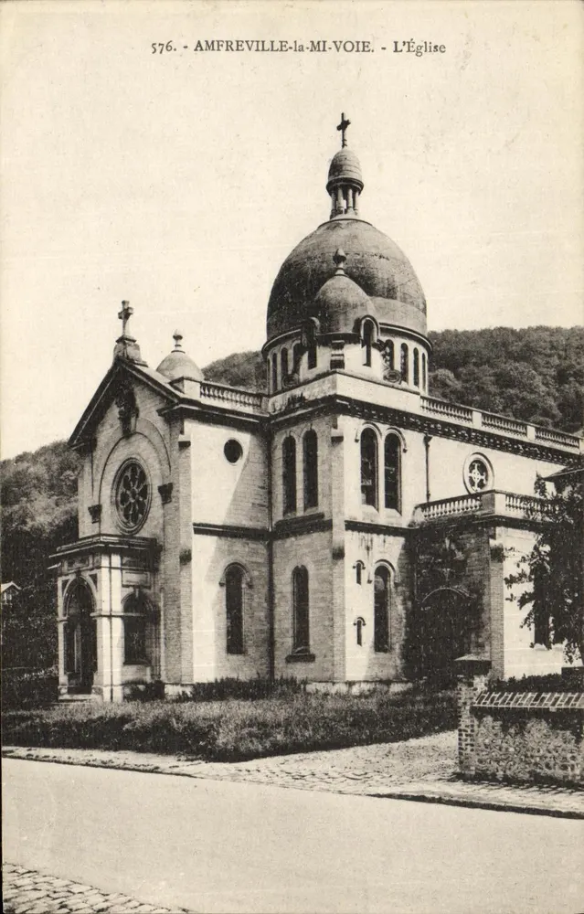 Amfreville-la-Mi-voie — Die Kirche — Ansichtskarte Nr. 576 - Vorderseite