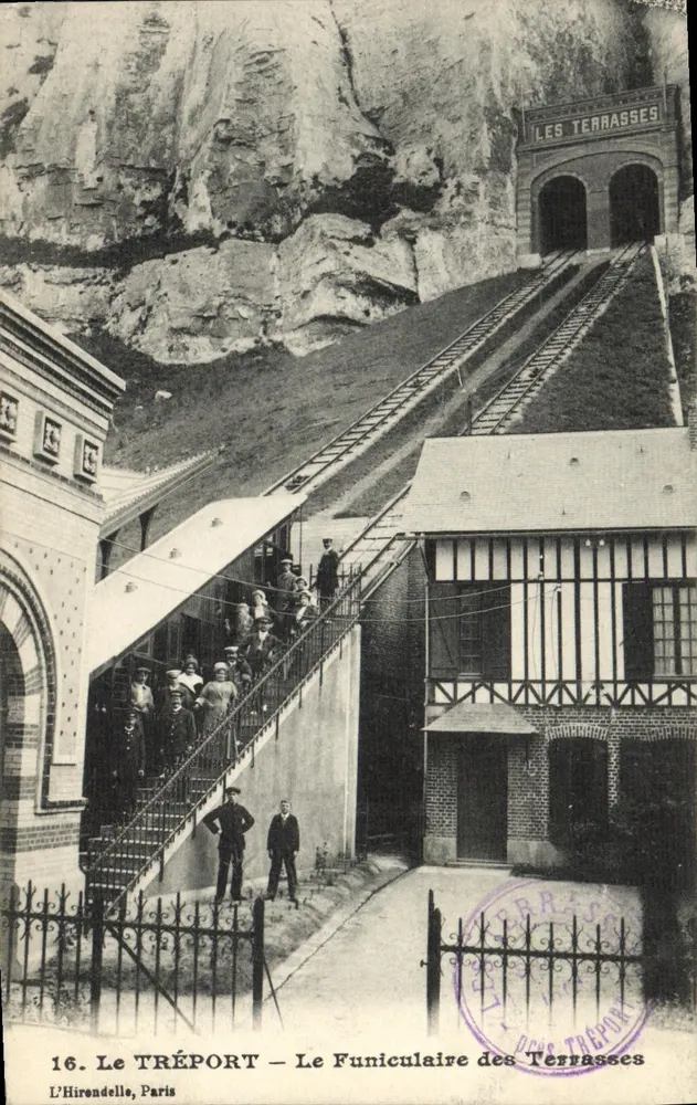 Le Tréport — O Funicular das Terrasses — L'Hirondelle, Paris - Frente