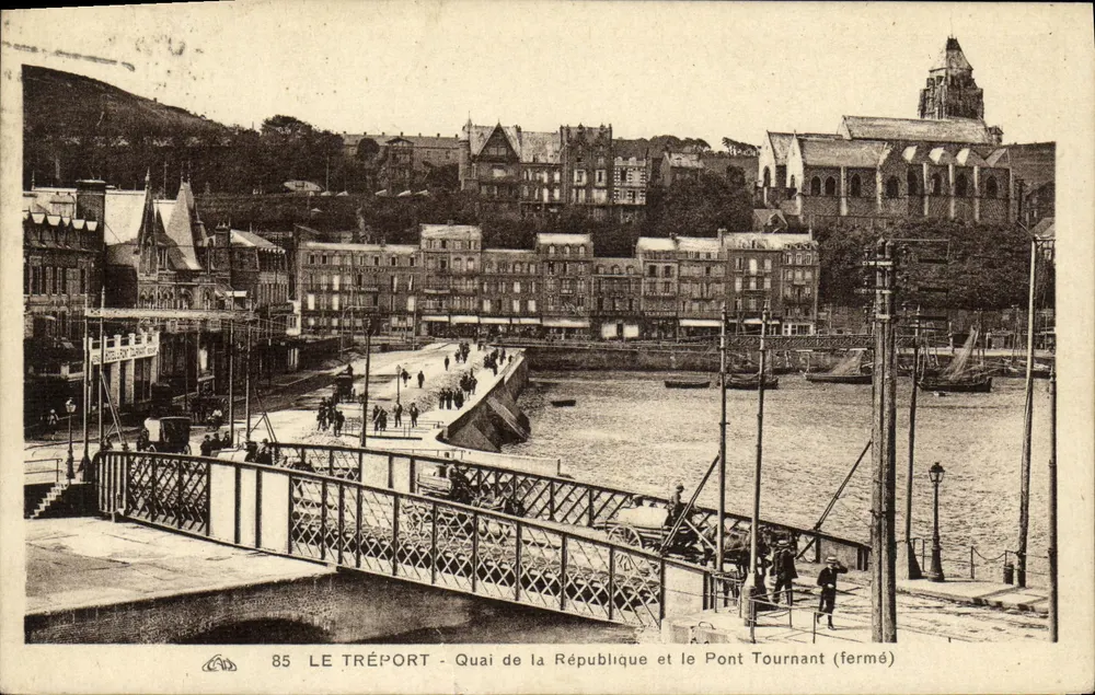 Le Tréport — Quai de la République und der Pont Tournant (geschlossen) — Verlag: C° Association des Arts Photomécaniques, n° 85 - Vorderseite