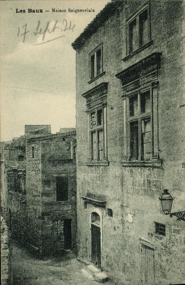 Les Baux — Casa Senhorial — Imp. Phot. A. Thiriat e H. Nestaie, Toulouse - Frente