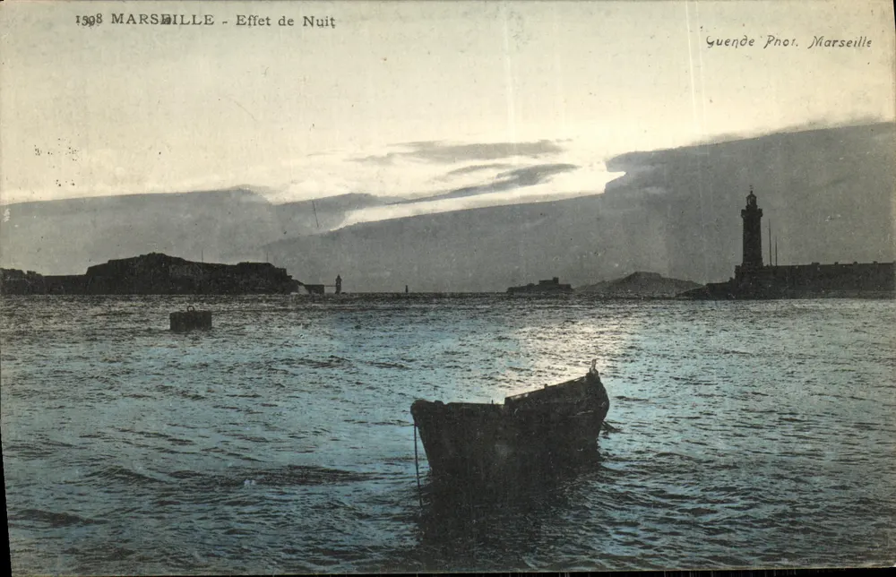 Marseille - Efeito de Noite — Guende Fot. Marseille - Frente