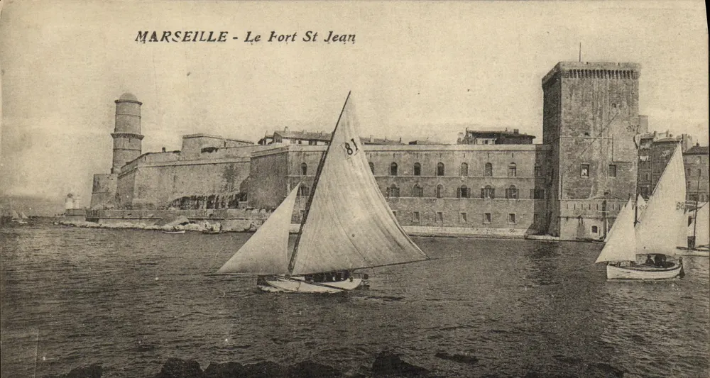 Marseille - O Forte Saint Jean — vista do porto com barcos a vela — editor não identificado - Frente