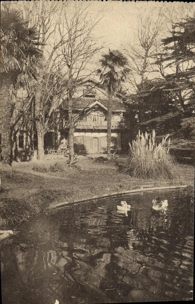 Villa in einem Park mit Teich — Marseille — Foto-Verleger M. AUDRY, Marseille - R. D. 18.732 - Vorderseite