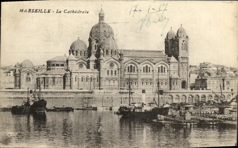 Marselha - A Catedral — vista do porto, editor não identificado - Frente