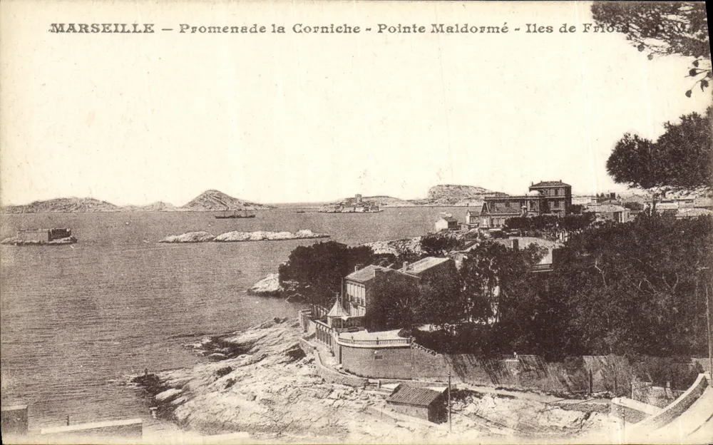 Marseille — Promenade la Corniche — Ponte Maldormé — Ilhas de Fréjus - Frente