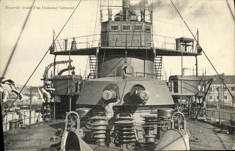 Vorderer Turm eines Schlachtschiffes — Verlag: Louis Tion, Nr. 1 - Vorderseite