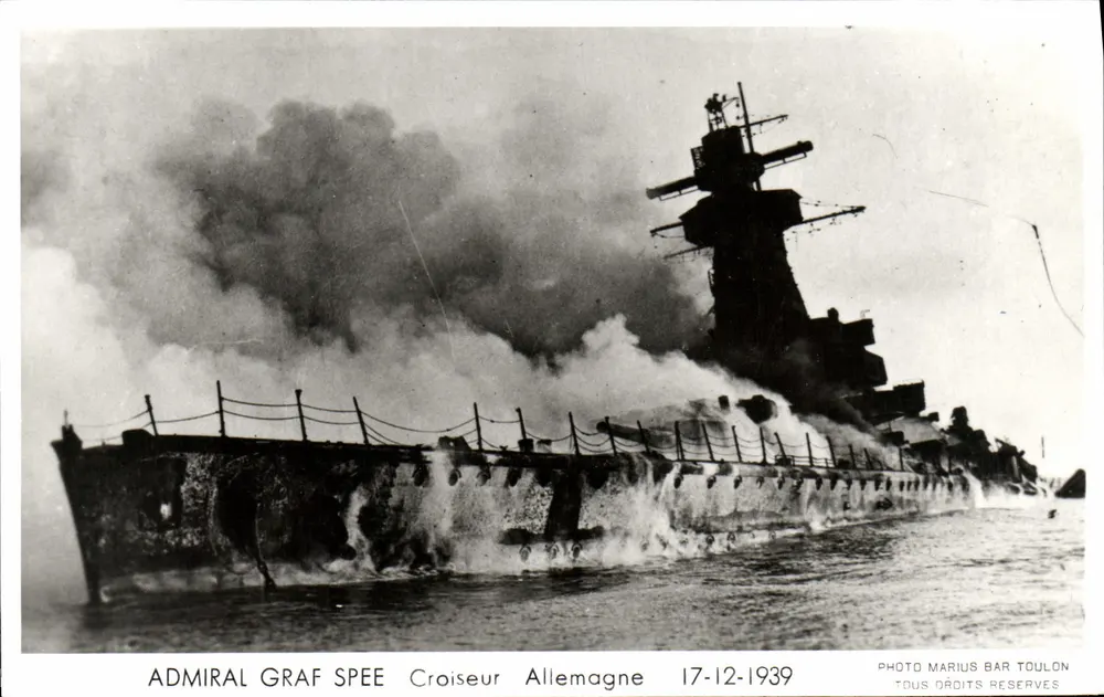 Admiral Graf Spee — deutscher Kreuzer — Foto Marius Bar Toulon - Vorderseite