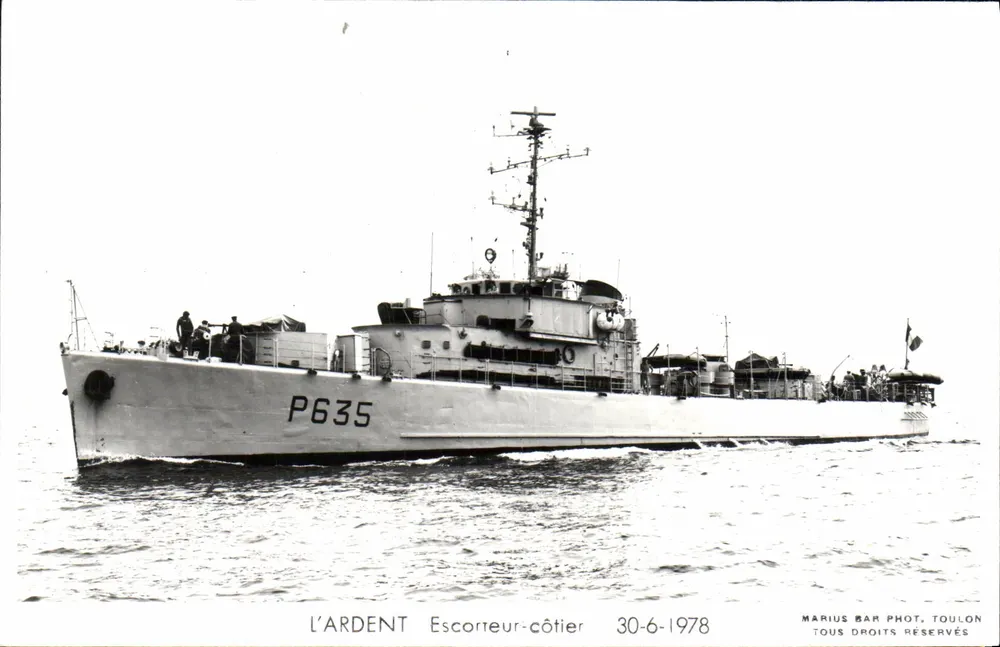 L'ARDENT — Escorteur-côtier — Marius Bar, Toulon - Anverso