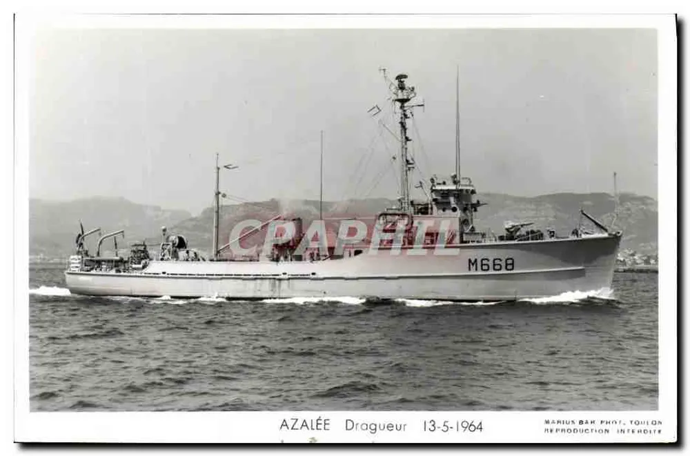 Azalée — dragador M668 — Marius Bar, Toulon - Frente