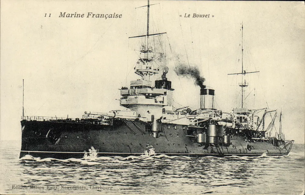 Le Bouvet — Kreuzer der französischen Marine — Edition Maison Ratti, Neuerscheinungen, Cherbourg - Vorderseite