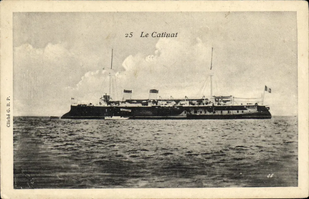 Le Catinat — Cruizer da Marinha francesa — Cliché G. B. P. n°25 - Frente