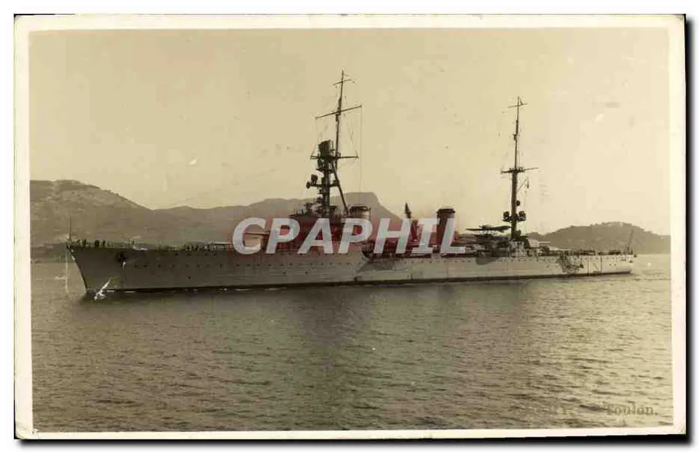 Croiseur de guerre — vue en mer — éditeur 'Tonlan' (imprimé en bas à droite) - Frente