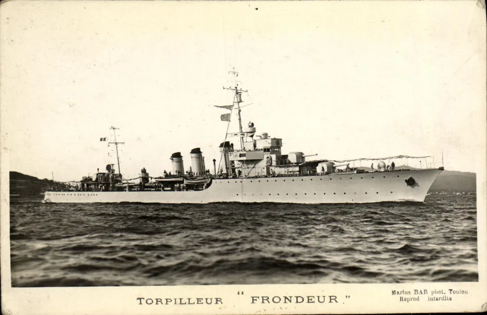 Torpilleur "Frondeur" — Toulon — Marius BAR fot. - Frente