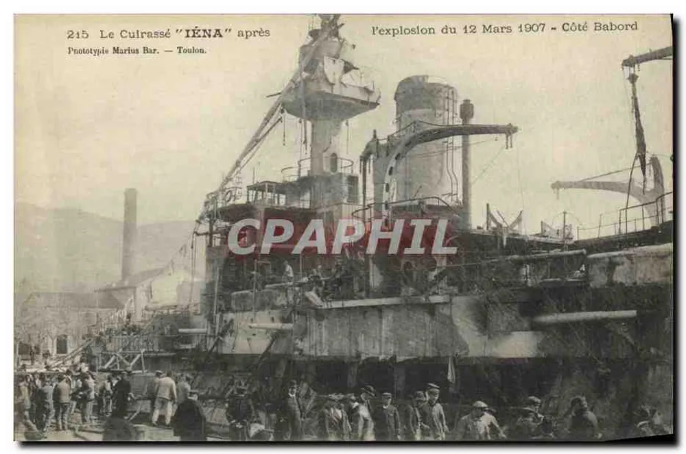 Der Panzerkreuzer "IÉNA" nach der Explosion am 12. März 1907 — Backbordseite — Fototypie Marius Bar — Toulon - Vorderseite