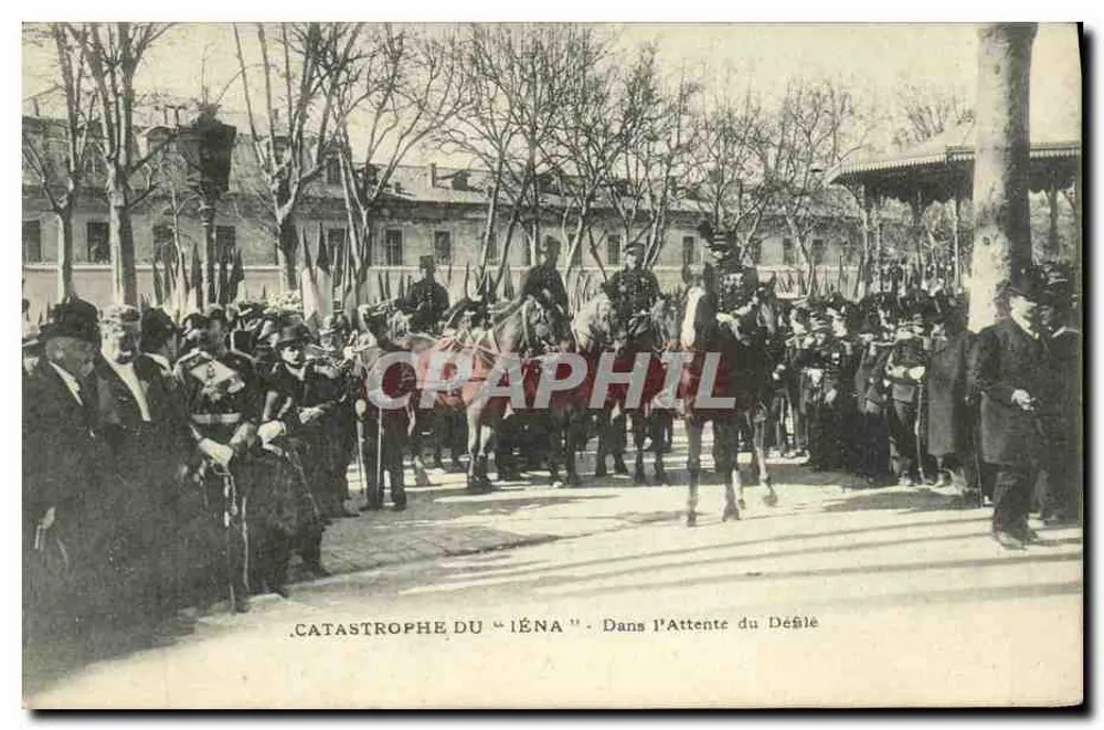 Katastrophe des "Iéna" — In der Erwartung des Parades — Atelier de Phototypie Guenne, Marseille - Vorderseite