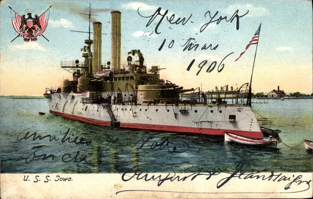 U.S.S. Iowa — Hafen von New York — Illustrated Postal Card Co. New York - Vorderseite