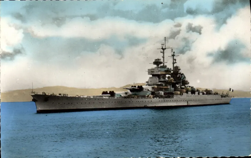 Der Panzerkreuzer "JEAN-BART" in der Bucht von Toulon — Verlag LYNA, Paris, Nr. 5203 - Vorderseite