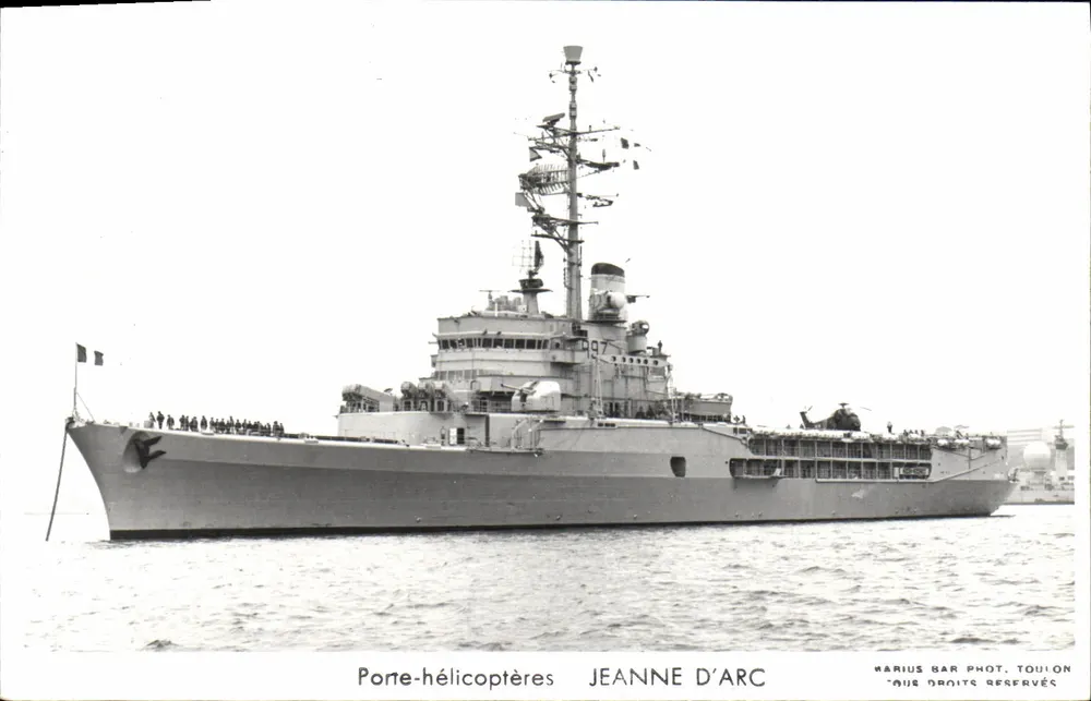 Porta-helicópteros JEANNE D'ARC — Toulon — Marius Bar Fot. Toulon - Frente