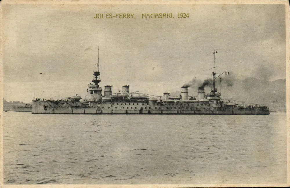 Kriegsschiff in Nagasaki — Jules-Ferry, Nagasaki, 1924 - Vorderseite
