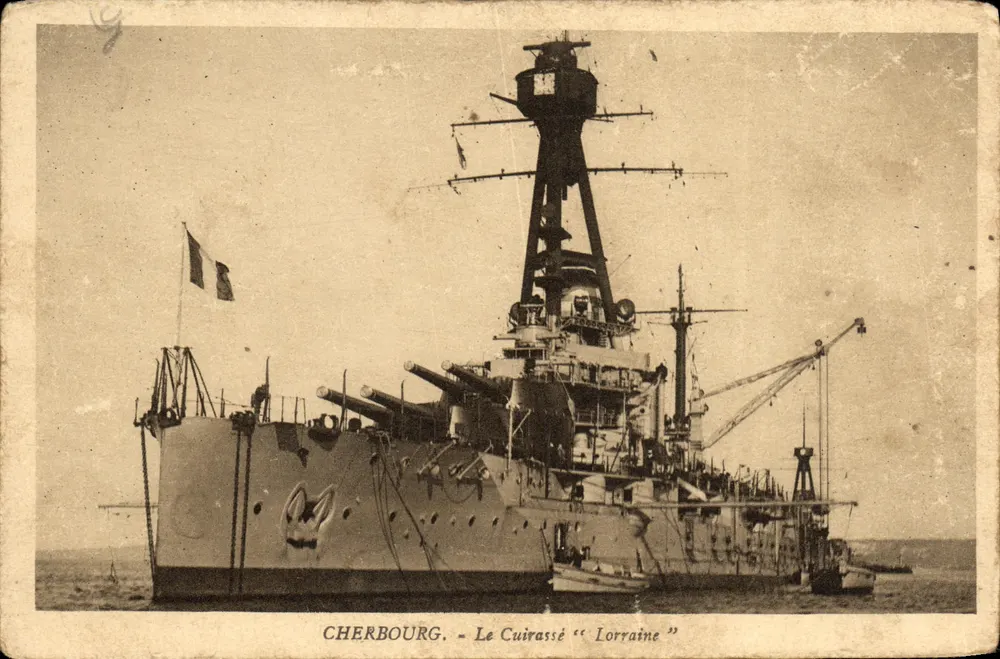 Cherbourg — Le Cuirassé "Lorraine" — Édition Bequemin-Ronpaard, Cherbourg - Frente