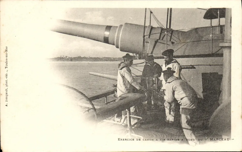 Schnellfeuer-Übung mit Kanone an Bord des 'Marceau' — A. Fougaault, Toulon-sur-Mer - Vorderseite