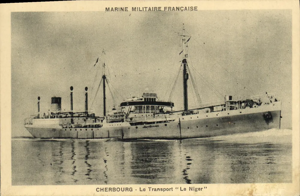 Cherbourg - O Transporte "Le Niger" — Marinha Militar Francesa - Frente