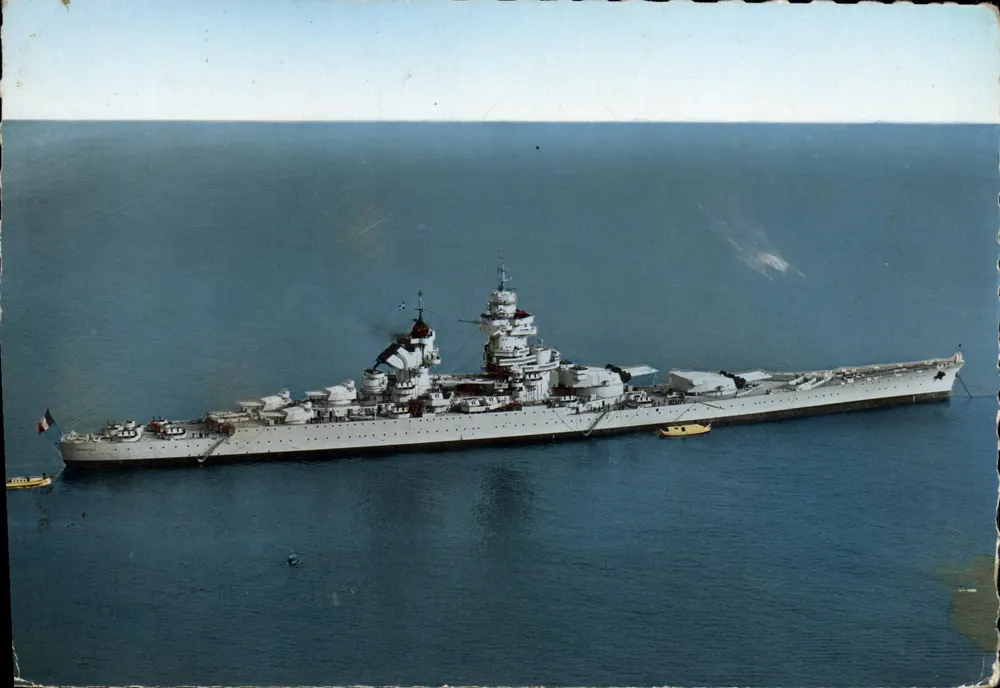 Le Richelieu — französisches Panzerkreuzer im Hafen — Éditions S.E.P.T. - Nice - Vorderseite