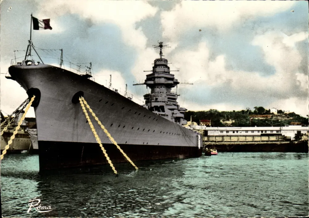 Der Richelieu — am Anker in der Bucht — Verlag d'Art REMA, Quimper - Vorderseite