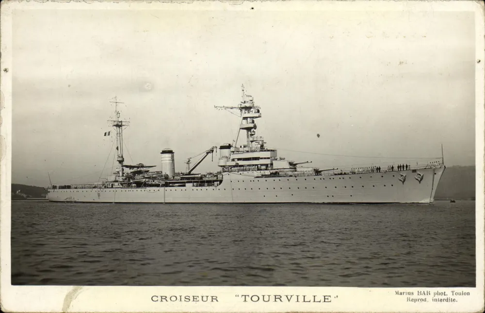 KREUZER "TOURVILLE" — Toulon — Marius BAR fot. Toulon - Vorderseite