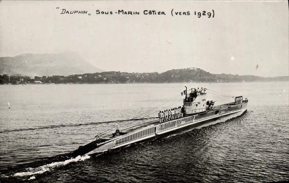 Dauphin, Küstenunterseeboot — ca. 1929 — kein sichtbarer Verleger - Vorderseite