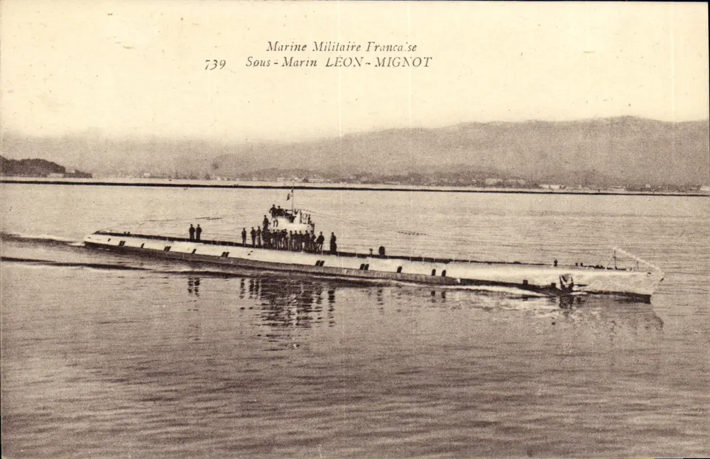 Submarino LÉON-MIGNOT — Marinha Militar Francesa — n°739 - Frente