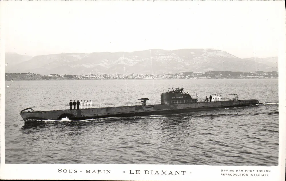 Submarino « Le Diamant » — Toulon — Marius Bar Phot Toulon - Frente
