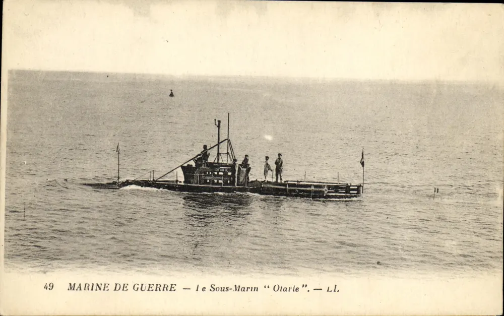 Marinha de Guerra — O Submarino "Otarie" — LL. - Frente
