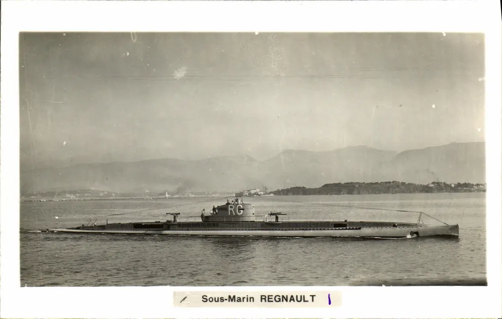 Submarino REGNAULT — submarino militar — série B - Frente
