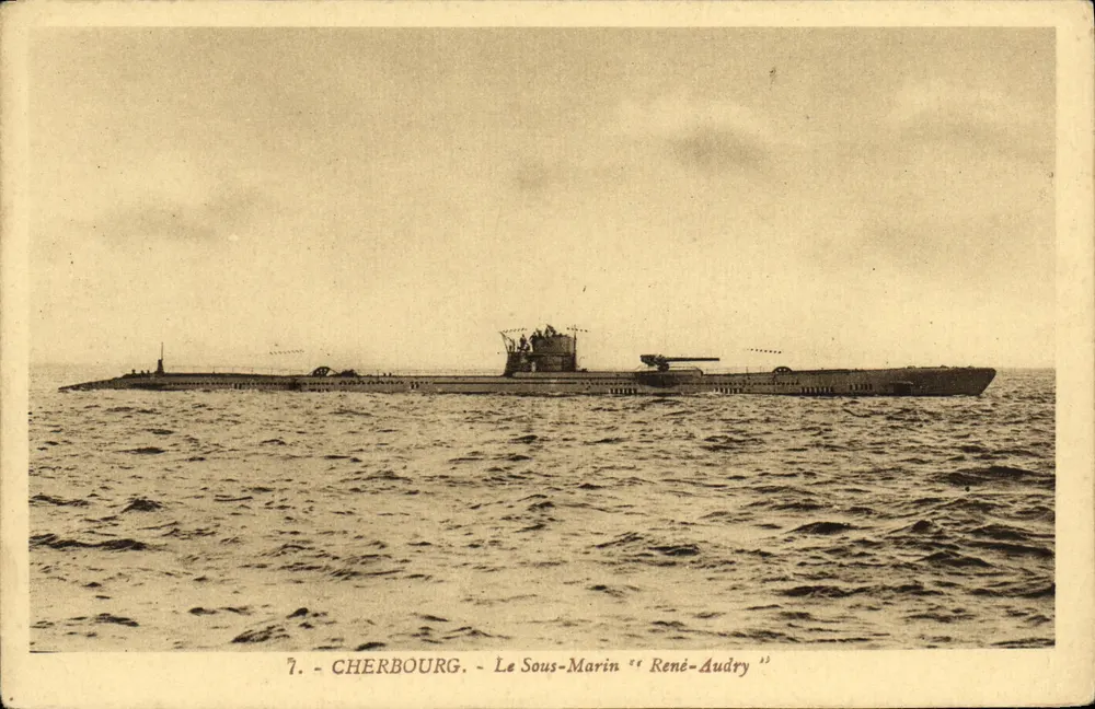 Cherbourg - Der U-Boot "René-Audry" - Vorderseite