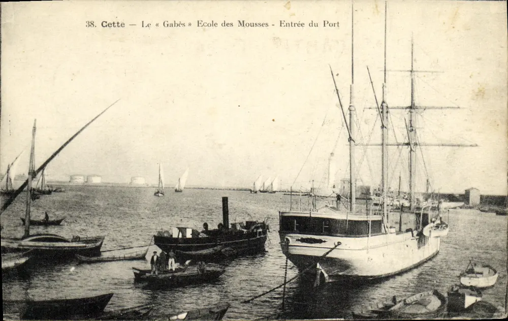 Cétte — Die « Gabès » Schule der Matrosen — Eingang zum Hafen — n°38 - Vorderseite