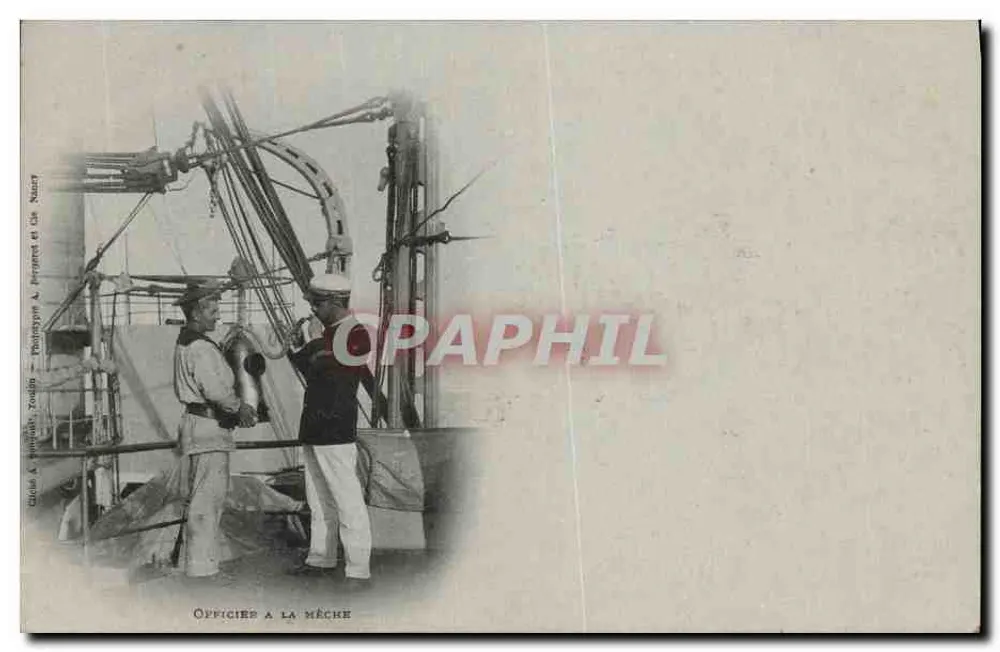 Oficiais na amurada — Fotografia de G. A. Thompson, Zoube, em Nancy - Frente
