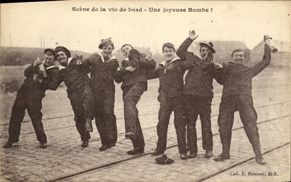 Szene aus dem Leben an Bord - Eine fröhliche Bombe! — Coll. E. Hamonic, St-B. - Vorderseite