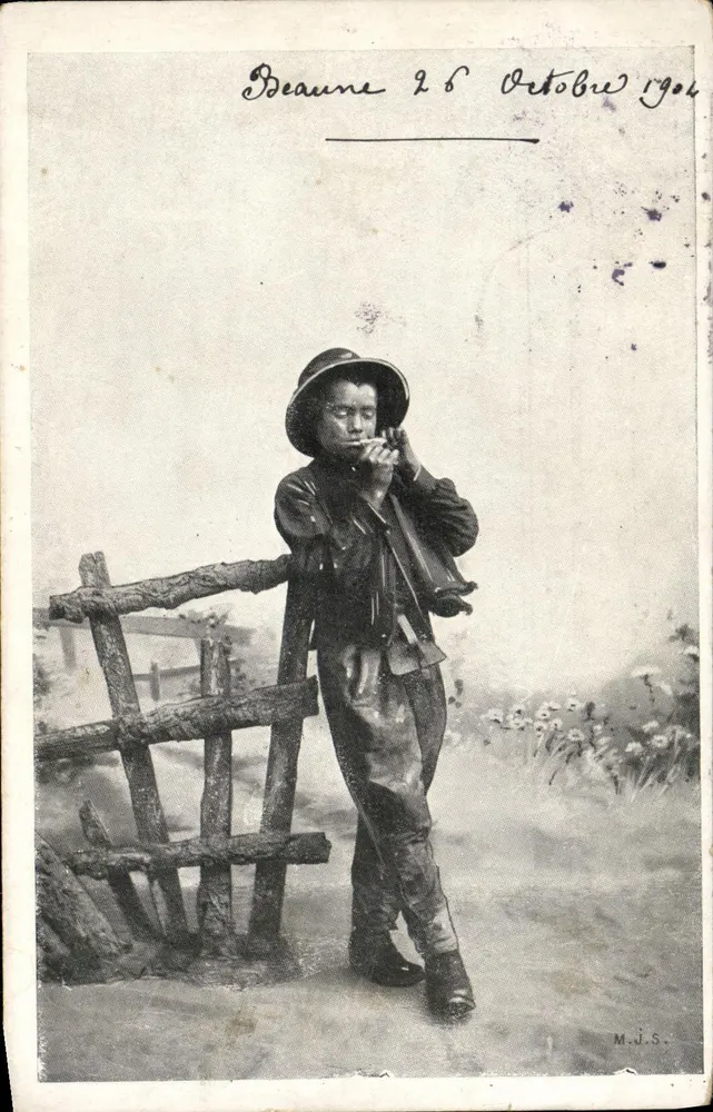 Soldat in Sommeruniform — Beaune — M.J.S. - Vorderseite