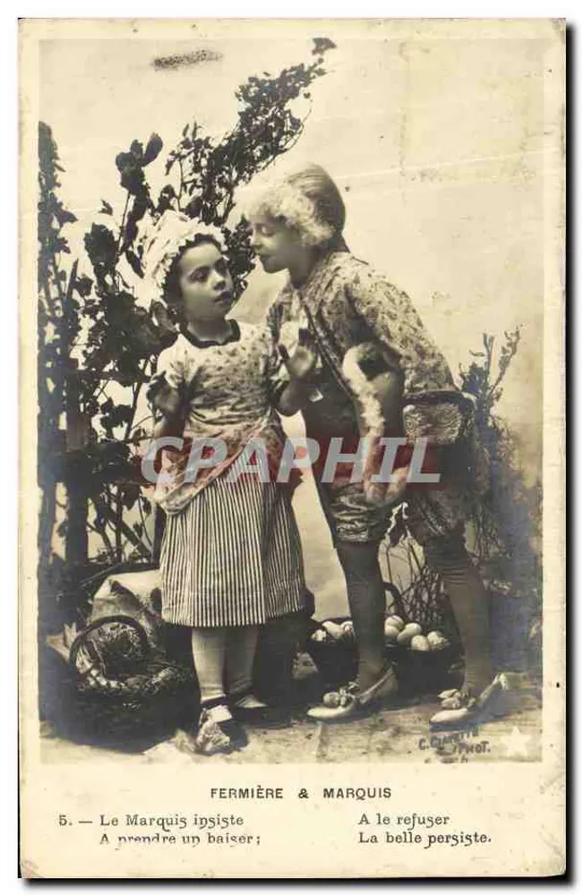 Bäuerin & Marquis — Der Marquis besteht auf einem Kuss; Die Schönheit besteht darauf — C. Curatti Phot. - Vorderseite