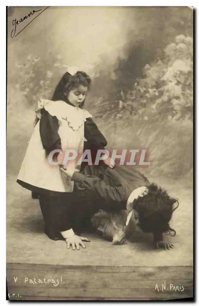 Frau und Kind auf der Bühne — V. Patatras — A.N. Paris - Vorderseite