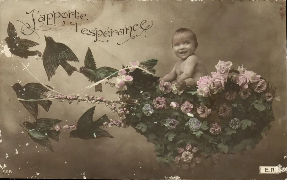 Bebê em um buquê de rosas — pássaros — texto 'J'aporte a esperança' — E.R. n°506 - Frente