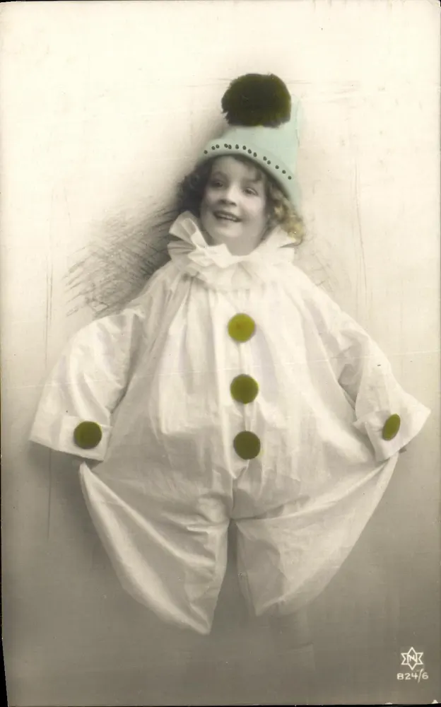 Kind im Clownerkostüm — Foto-Studio — INK 824/6 - Vorderseite