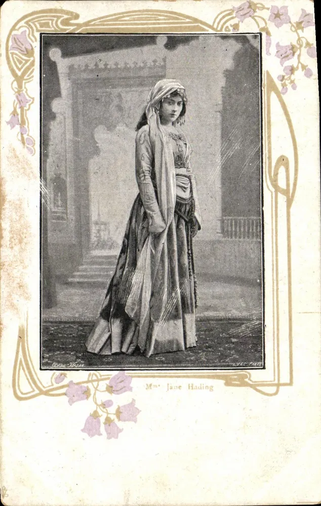 Frau Jane Hading — in orientalischem Kleid — Fotografie von Léonce Khour - Vorderseite