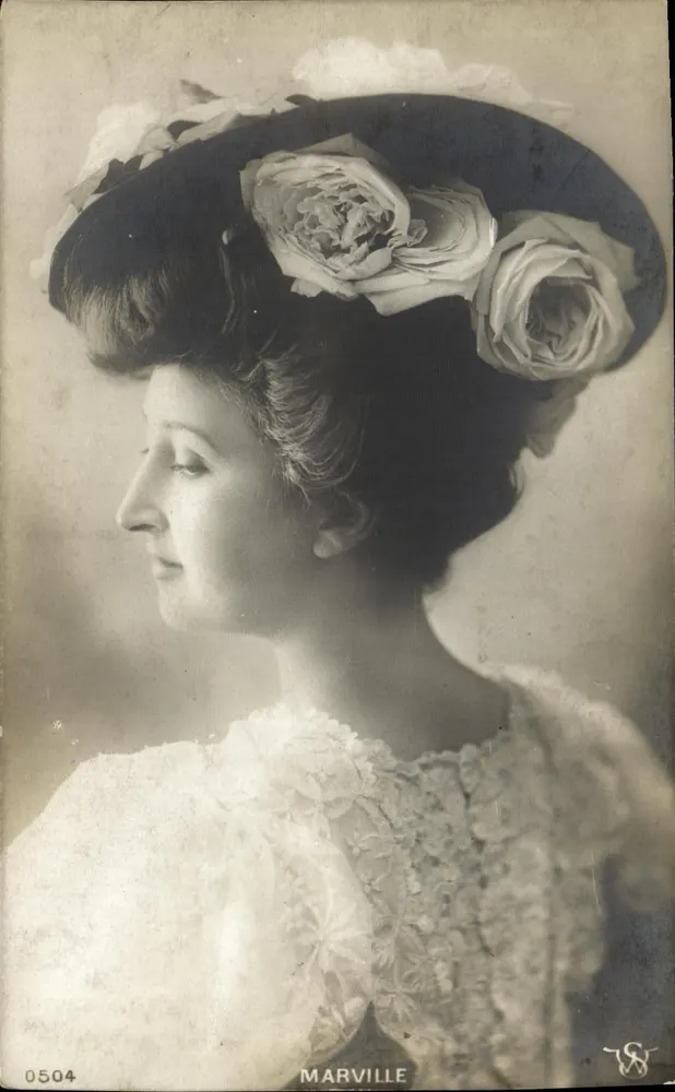Porträt einer Frau — Hut mit Rosen — Marville, Nr. 0504 - Vorderseite