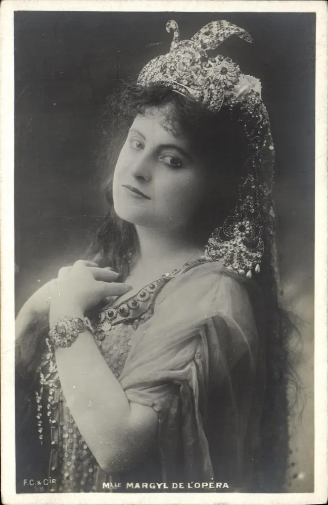 Frau Margyl vom Opernhaus — Portrait in orientalischem Kleid — F.C.&Cie n°58 - Vorderseite